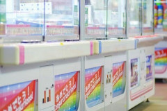 【悲報】警察官達、ゲーセンで『とんでもない事』をしてしまう！！！！