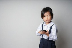 【異常】教師、路上で女児に『恐ろしい事』をしてしまう・・・・