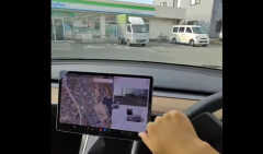 日本でテスラに乗ってる人「コンビニの駐車場で自動駐車のテストしてみまーす！」 → ヤバイことになるｗｗｗｗｗｗ
