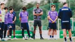 ◆画像◆元ドルトムントFWアレーが広島の面々と並んだ結果同じ人類とは思えないと話題に！