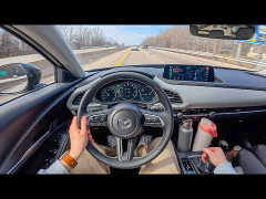 【海外の反応】マツダCX-30のインテリアは素晴らしい！