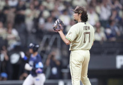 日本ハム、守備ミスから痛恨逆転負け