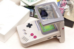 【爆笑】ゲームボーイがスケスケだったやつｗｗｗｗｗｗｗｗｗｗ