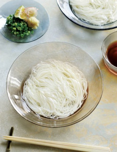 【悲報】お前ら「揖保乃糸以外のそうめんは、まずいんだあああああ」