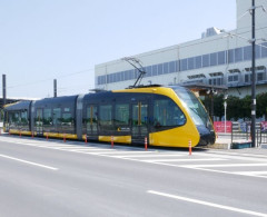 【朗報】路面電車、日本各地で復活してしまうwwwwwwwwwwwwww
