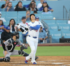 【悲報】大谷翔平さんのボブルヘッドデー、まさかの5万人割れ・・・・・・・・・