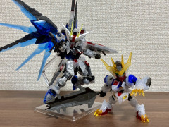 クリアガンプラいいよね…
