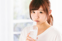 義兄嫁は『察してちゃん』で、世間話や愚痴を言う振りして何かを手助けしてもらいたがる。私に「手伝いましょうか？」と言わせたいのがミエミエでムカつく。そのくせ何かあると