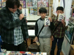 【朗報】カードゲーマーさんクソガキに社会の厳しさを叩き込む