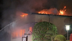 【悲報】駿河屋で火事、100人以上の客逃げる