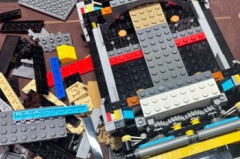 LEGOって何でこんな馬鹿たけえの？