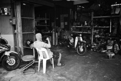 【悲報】バイク整備してたら熱中症になってしまう