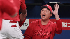 カープ新井監督が代打秋山の2点タイムリーを絶賛！「さすがベテランの一振り」【監督談話】