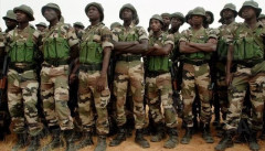 ナイジェリア軍が「盗賊団」1000人と交戦 →掃討作戦でとんでもない人数を◯◯