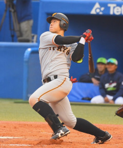巨人岡本和真とメジャー岡本和真のOPSの差