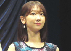 「やばーーーい」34歳元AKB48柏木由紀　15歳＆19歳自身との2ショがエモすぎる「可愛さMAXから美人さんMAX」