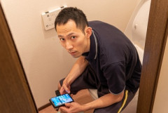 【警告】医師「トイレにスマホ持ち込んで10分以上座ってる人、アウトです…」