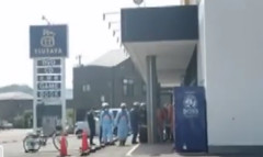 【大分】店舗敷地内で男女4人が相次ぎ刺される　4人がけが、病院に搬送　44歳男を現行犯逮捕　佐伯市（動画あり）