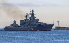【衝撃】ロシアさん、艦船76隻に製油所・港・燃料庫まで破壊されてしまう