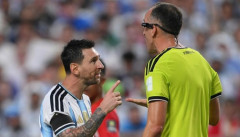39歳メッシ、W杯準々決勝で年下の審判に怒る！「礼儀正しく話せ、無礼な態度をとるな」