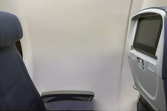 ユナイテッド航空「窓がなくても窓側にある席だから窓側席として売る」→裁判沙汰に