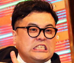 【芸能】とろサーモン久保田「おじさんがキャップかぶるなと言うなら」ファッションの“年相応”めぐり過激発言…貫く独自の美学