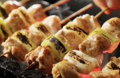 焼き鳥屋で『串から外す奴』ガチでこう思われていたwwwwww