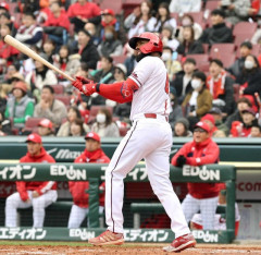 カープファビアン〝確信〟10号2ランホームラン！2戦連発＆7月5本目で2年連続2桁到達！！
