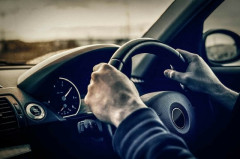 車運転って明らかにリスクリターン見合わなくね？