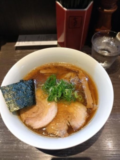 支那そばやの醤油ラーメン