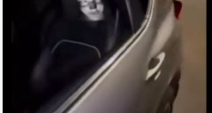 【動画】エンジンつけっぱなしでも盗まれなさそうな車がこちらｗｗｗｗｗｗ
