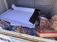 【悲報】週刊少年ジャンプ、日本中の紙資源回収BOXを埋め尽くす