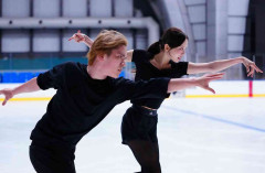 アイスダンス「しょまりん」こと本田真凜、宇野昌磨組が練習初公開　勝負曲「四季」披露