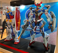 ガンプラとかのポージングでよくあるけど顔がうつむいてると元気がなく見える時があるね