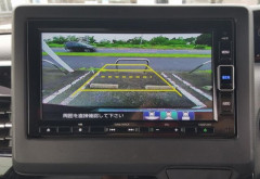今の車ってバックモニター当たり前についてるけど昔はどうだったん？