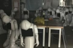 ソフトバンク・孫正義氏「2040年ごろにはAIロボットが10億台稼働する。労働の主役が人類からロボット中心になる」