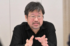 【これは悪手？】佐藤二朗さん側の説明文、「橋本氏は笑顔でした」が逆に燃料に