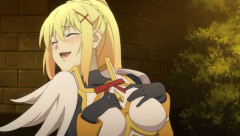 X女性さん「なろうアニメ、我慢して観てるけどなぜか騎士団や冒険者が胸出し生足スカート・・・不快だしありえない・・・」