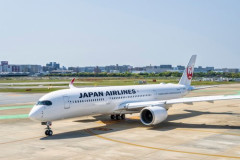 【困惑】JAL「国内線で席の数より乗る人が多いので次の便に移動できるかた～」ｗｗｗｗｗｗｗｗｗｗ