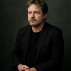 『ロード・オブ・ザ・リング』新作監督、物議を醸す“白人中心キャスト”批判に本音「形だけの配役はしない」   #映画