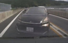 自動運転中にサンダルに履き替えようとして対向車線に突っ込んだ男に禁錮4年の判決…遺族ブチギレ「こんなバカげた奴が出てくるなんて、法律が想定できてない」
