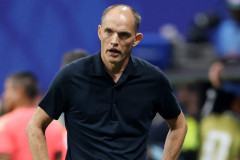 【悲報】イングランド代表トゥヘル監督さん、W杯大惨事でもEURO2028まで続投へ・・・・・・・・・