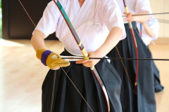 【画像】弓道部JKさん、デカかったｗｗｗｗｗｗｗｗｗｗｗ……ﾊﾟｼｬ！