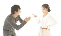【悲報】女さん「5歳以上年下の女と付き合う男は異常」