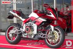 【画像】このバイクどうなってんの？