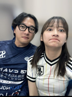 影山優佳、元大学サッカー選手の弟との2ショットを公開　「命こそ助かったものの後遺症」で引退も現在代表取締役
