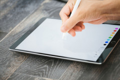 【悲報】ワイ専業絵師、廃業が近づいてきているのを感じて震える