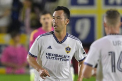【朗報】吉田麻也さんがアメリカの永住権取得！！MLSで国内選手扱いにｗｗｗｗｗｗｗｗｗｗ