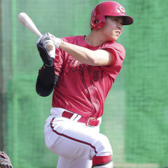 カープドラ1平川蓮が打撃練習再開！右手骨折から回復の今