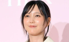 人気女優・本田翼さん、衝撃的な姿にファン大歓喜ｗｗｗｗｗ「そんな格好で外出？」「セクシービーム出まくり」